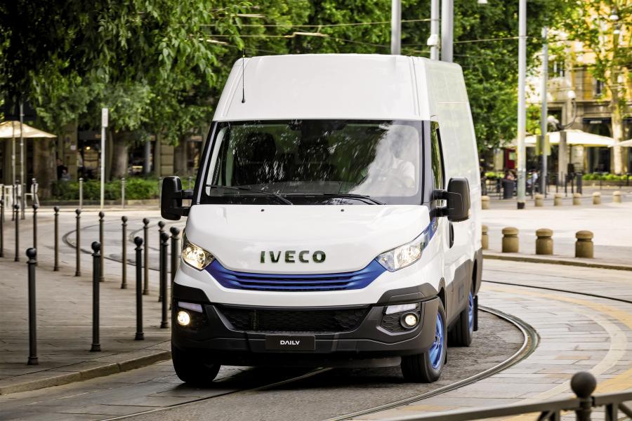  Iveco Daily 35-EV Blue Power Van 2017 года  (фото 3 из 5)